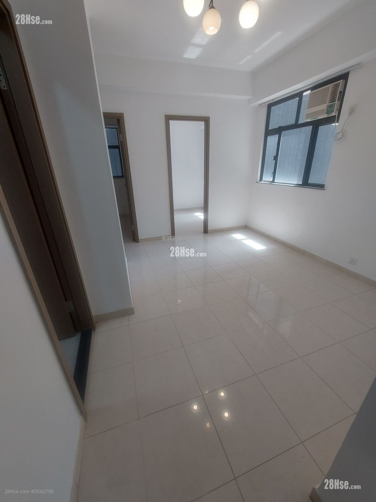 Sun Shing Mansion Rental 3 Bedrooms , 1 Bathroom 436 ft²