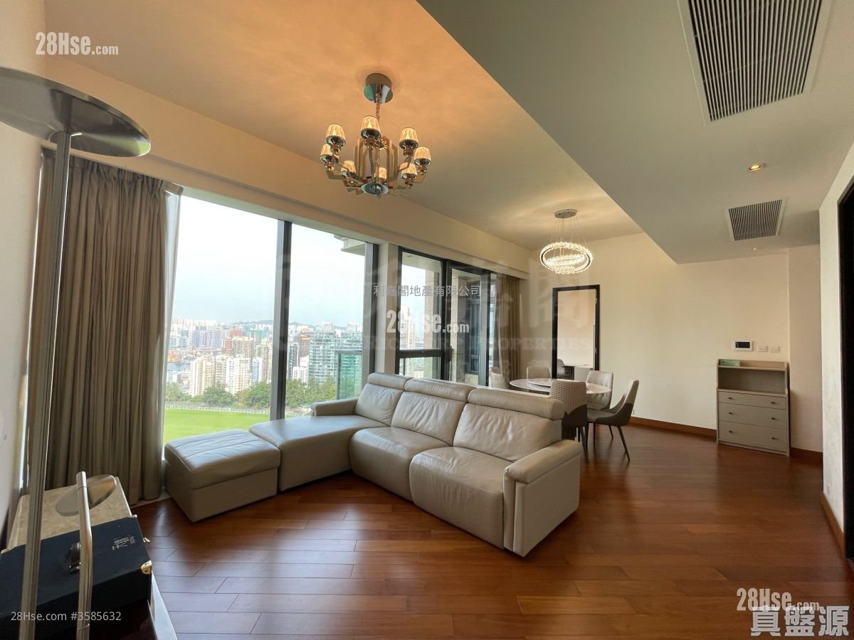 Ultima Rental 4 Bedrooms , 3 Bathrooms 1,410 ft²