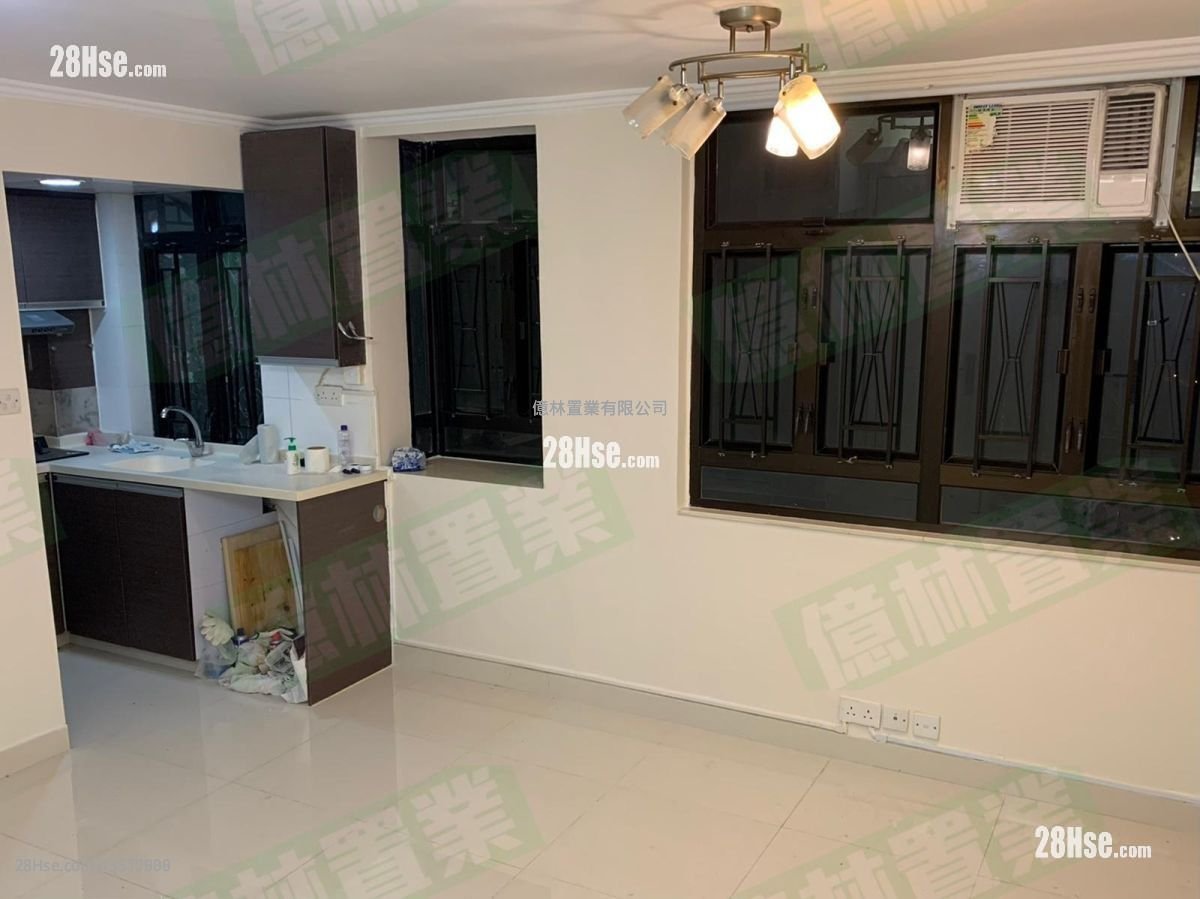 Hong Wah Court Rental 1 Bedroom , 1 Bathroom 355 ft²