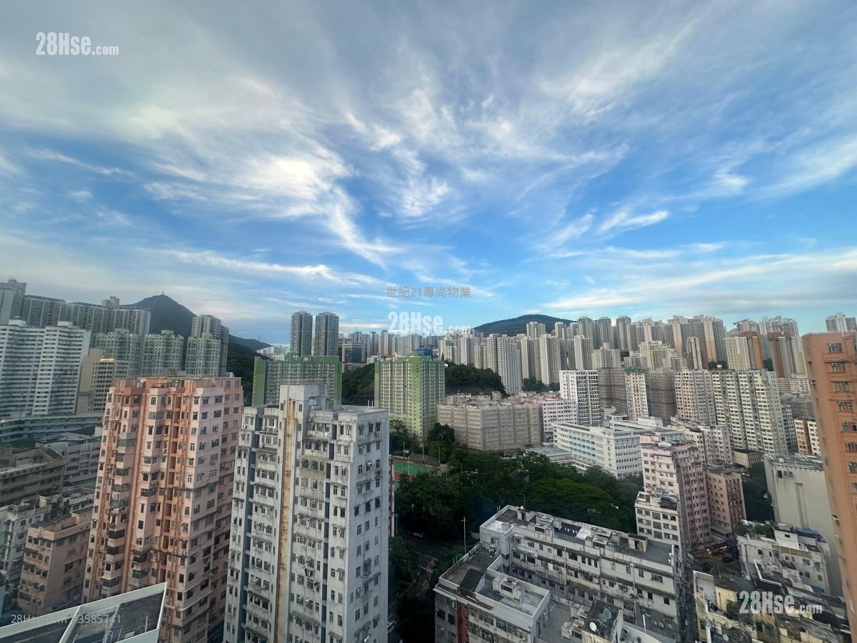 Bal Residence Rental 341 ft²