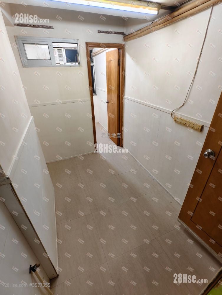 Man Hing House Rental 1 Bedroom , 1 Bathroom 140 ft²