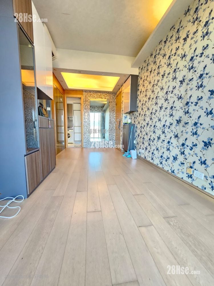 Gardenia Rental 2 Bedrooms , 1 Bathroom 474 ft²