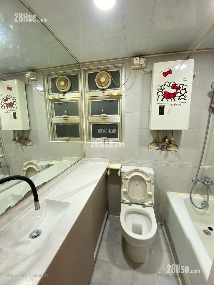 Sheungshui Town Center Rental 2 Bedrooms , 1 Bathroom 376 ft²