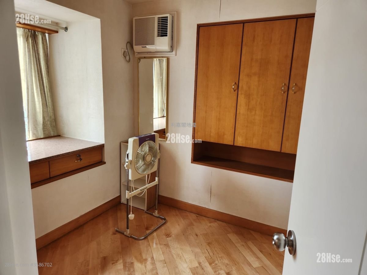Tai Po Centre Sell 2 Bedrooms , 1 Bathroom 462 ft²