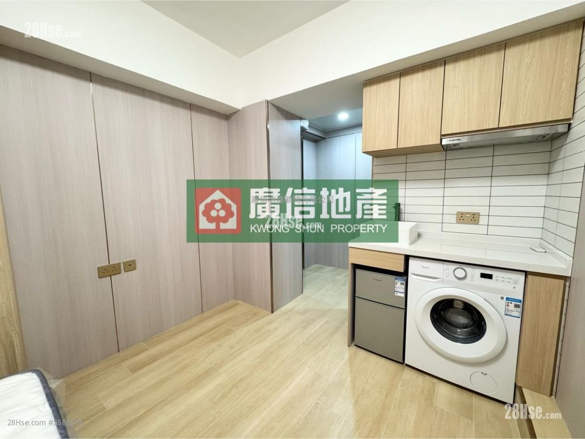 Excelsior Building Rental Studio , 1 Bathroom 150 ft²