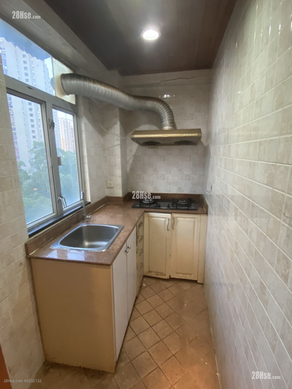 Hiu Wah Building Sell 1 Bedroom , 1 Bathroom 405 ft²
