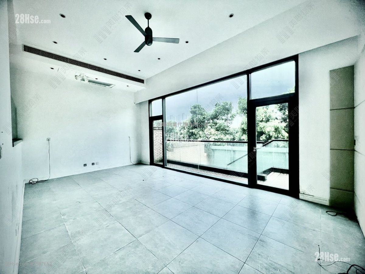 Chateau Royale Rental 3 Bedrooms , 4 Bathrooms 2,319 ft²