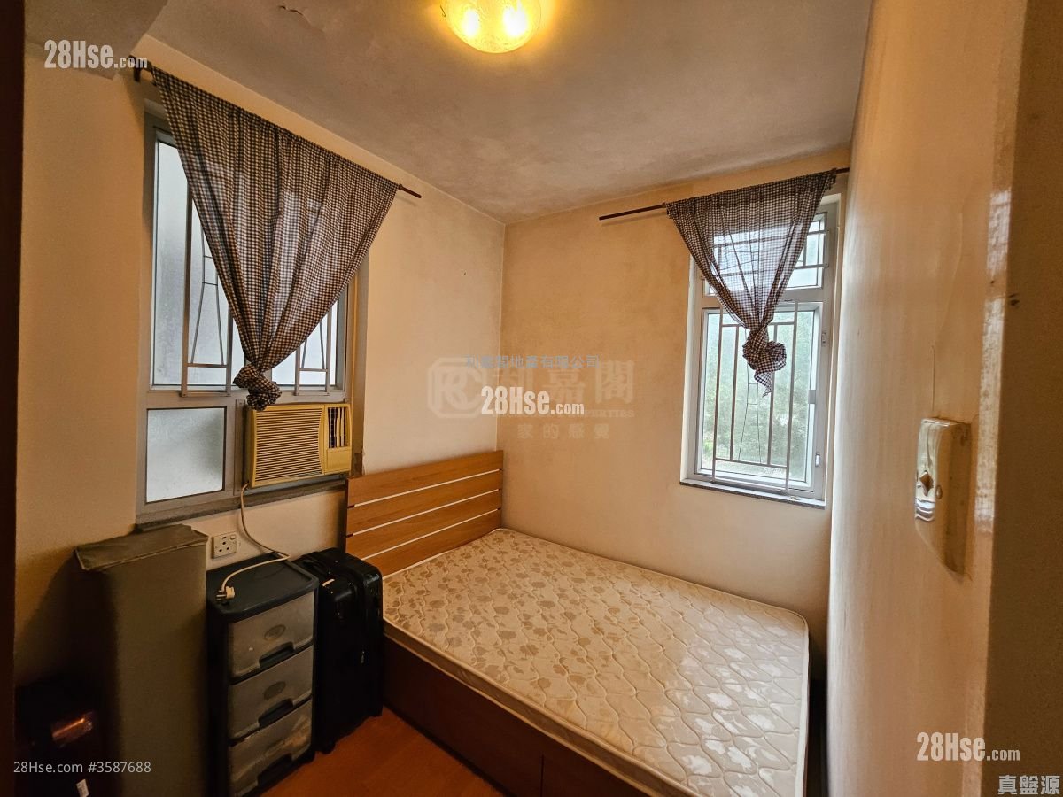 Laichikok Bay Garden Sell 2 Bedrooms , 1 Bathroom 426 ft²