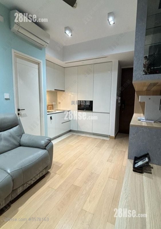 Savannah Sell 1 Bedroom , 1 Bathroom 310 ft² Savannah Sell 1 Bedroom , 1 Bathroom 310 ft²