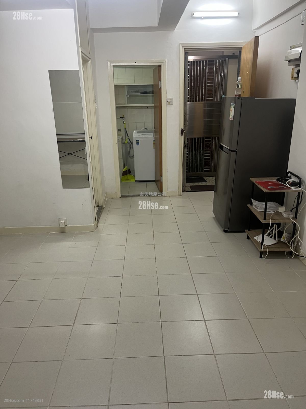 Sik On House Sell 2 Bedrooms 518 ft²