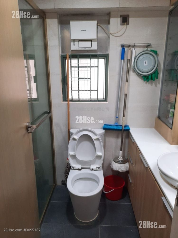 浪翠园 售盘 2 房 , 1 浴室 471 平方尺 浪翠园 售盘 2 房 , 1 浴室 471 平方尺