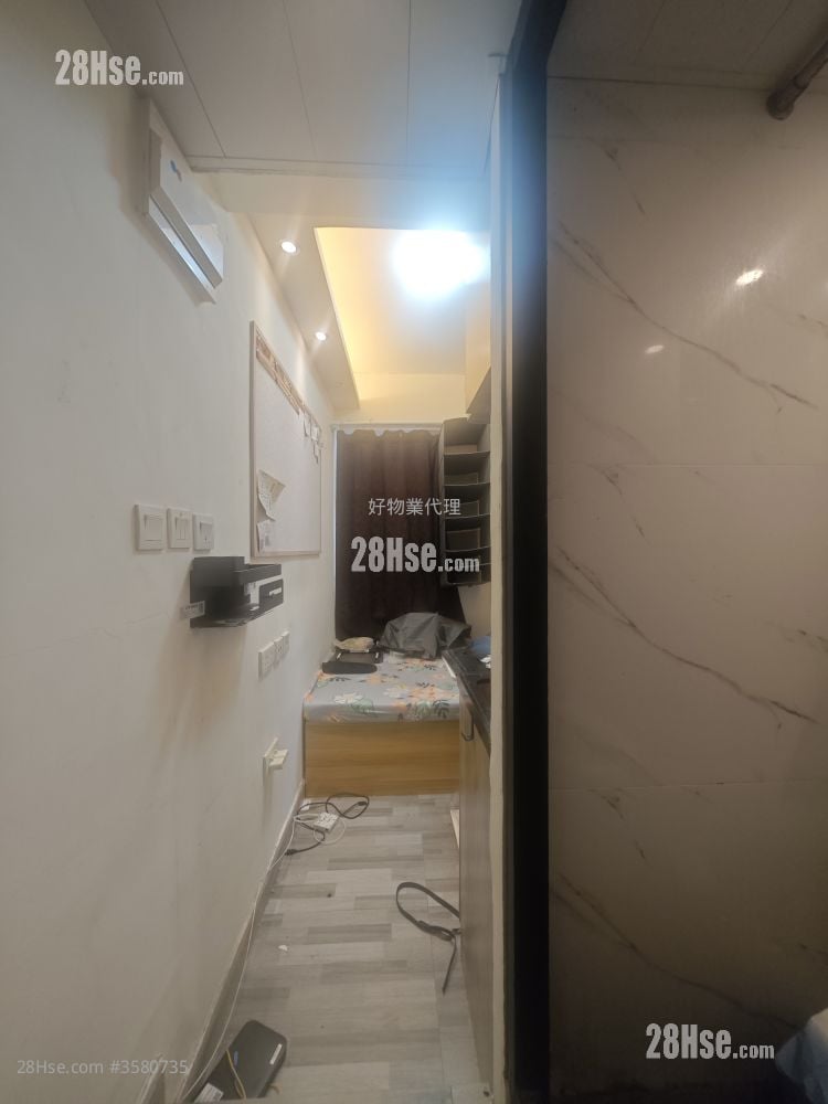 Eastman Court Rental Studio , 1 Bathroom 100 ft²