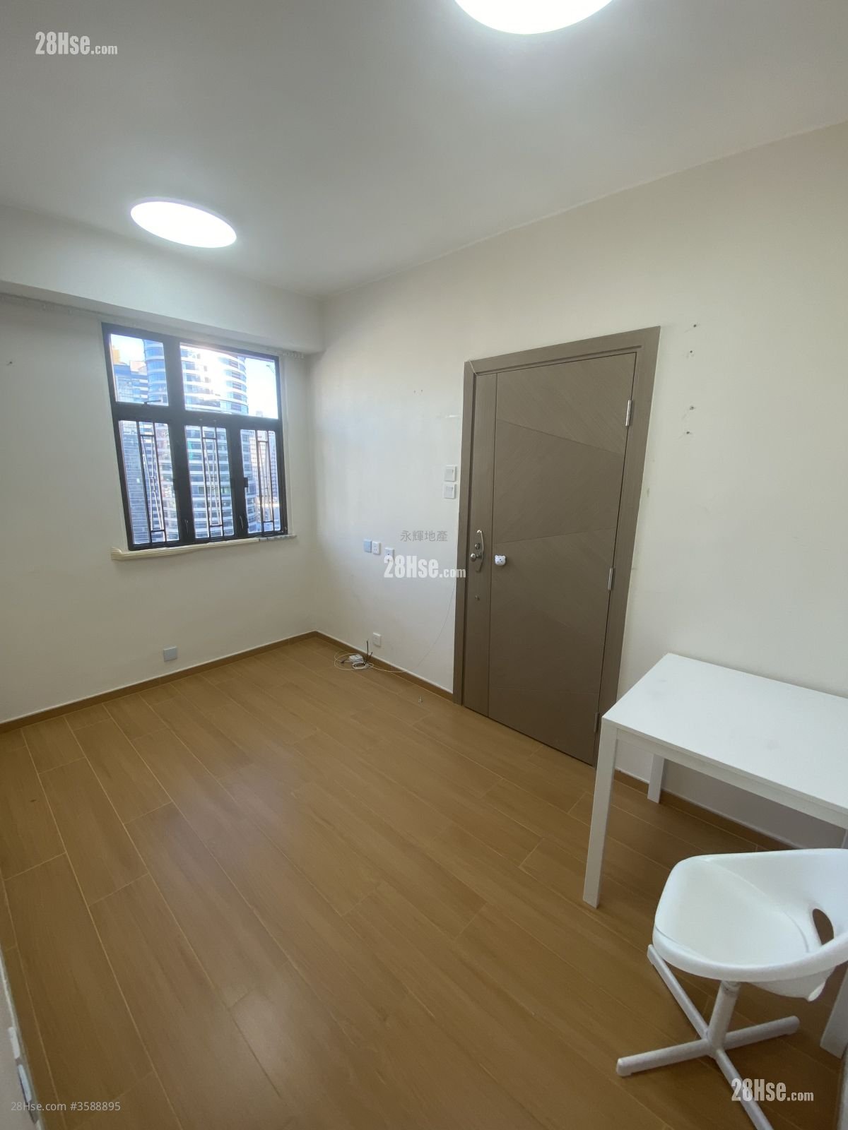 Foo Yue Building Rental 1 Bedroom 240 ft²