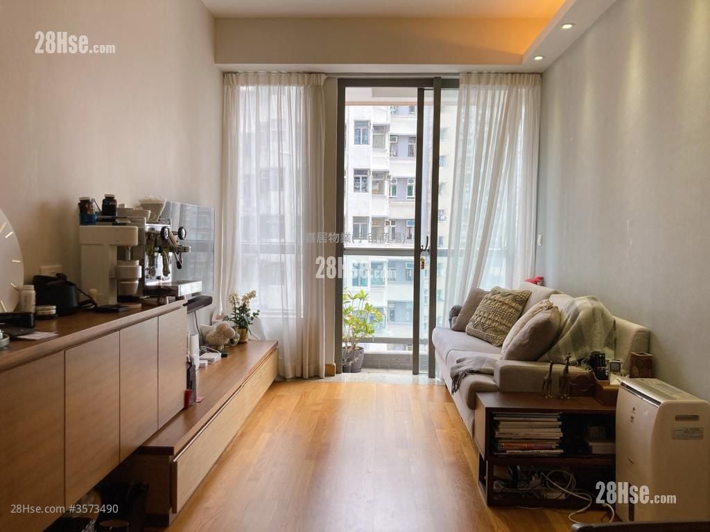 Heya Crystal Rental 2 Bedrooms , 1 Bathroom 502 ft²