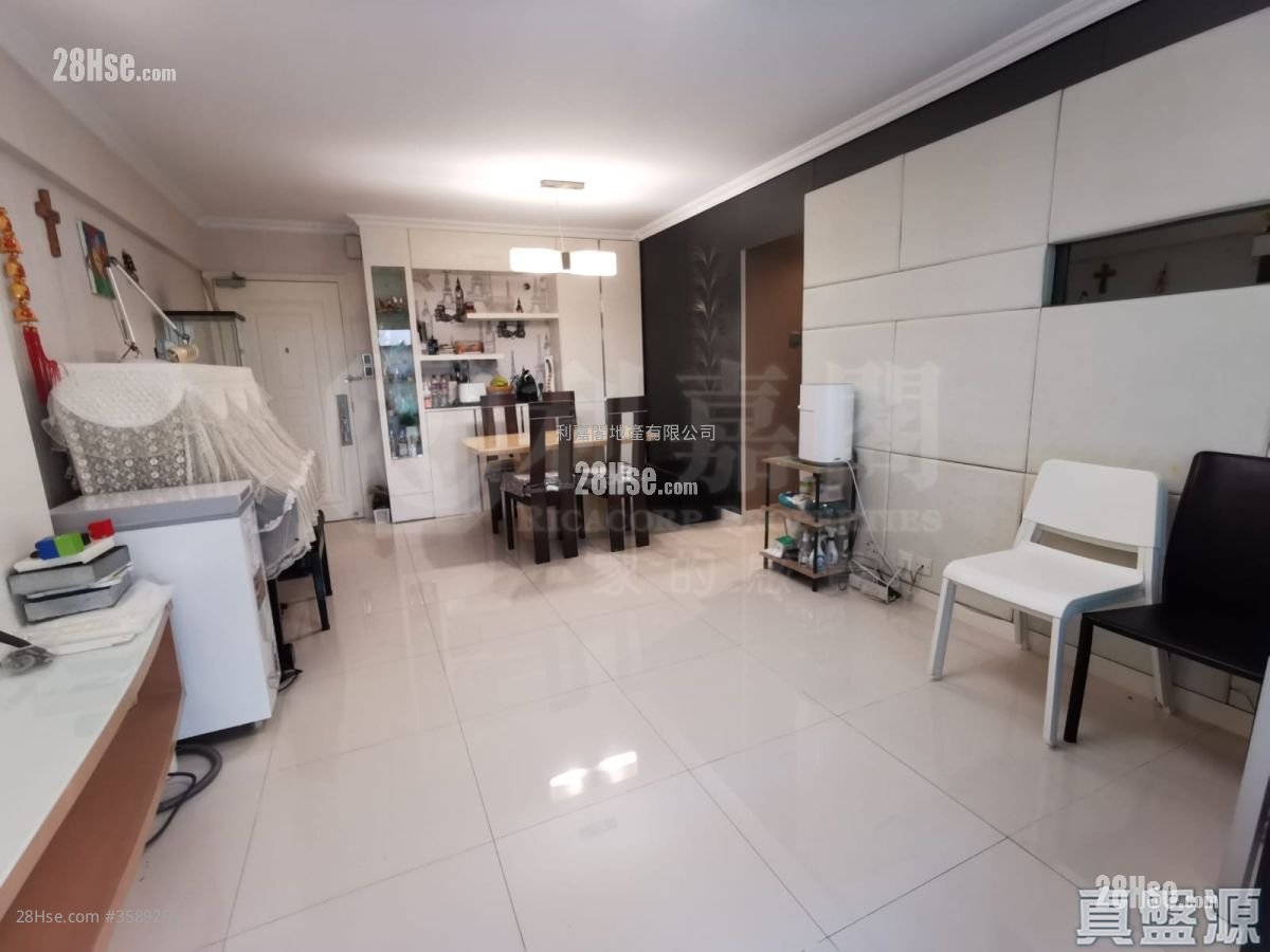 Flora Garden Sell 3 Bedrooms , 2 Bathrooms 837 ft²