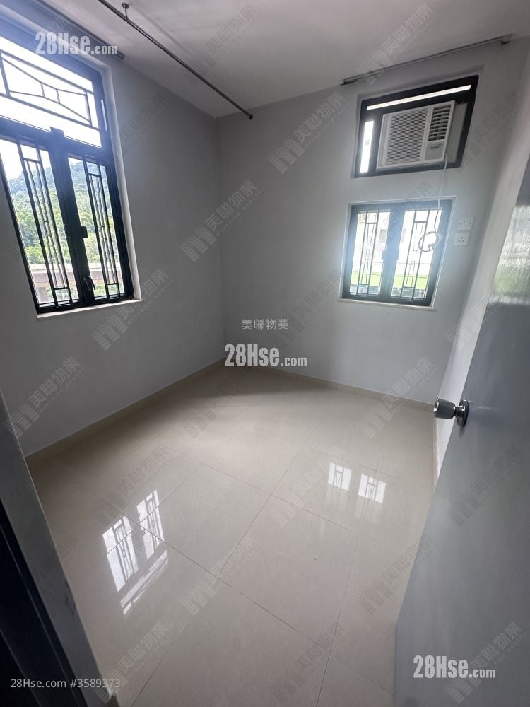 Luk Yeung Sun Chuen Rental 2 Bedrooms 445 ft²