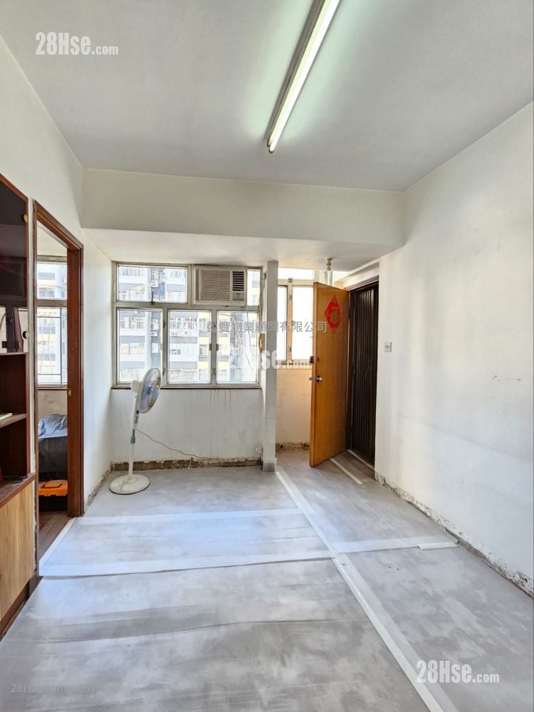 Wing Shing Building (Mansion) Sell 2 Bedrooms , 1 Bathroom 321 ft²