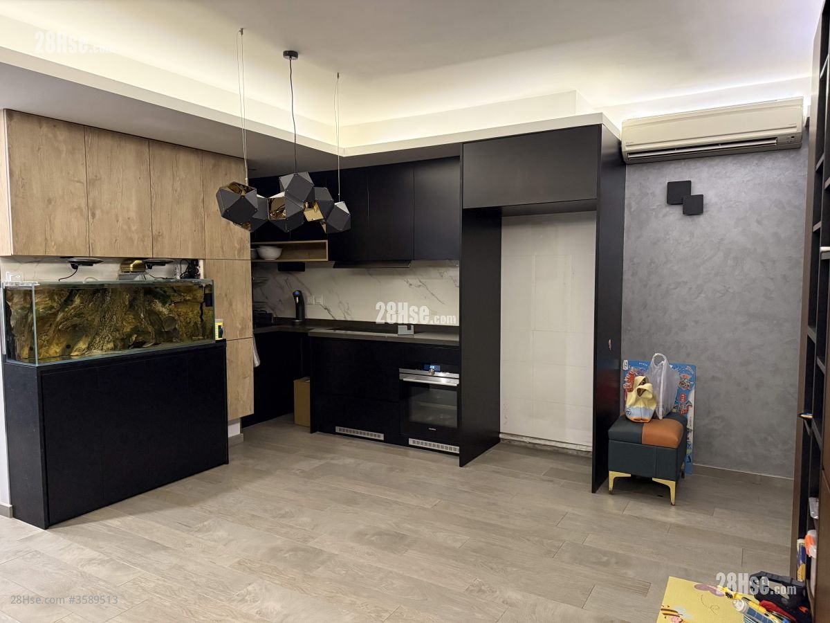 Windsor Villa Rental 3 Bedrooms , 1 Bathroom 793 ft²