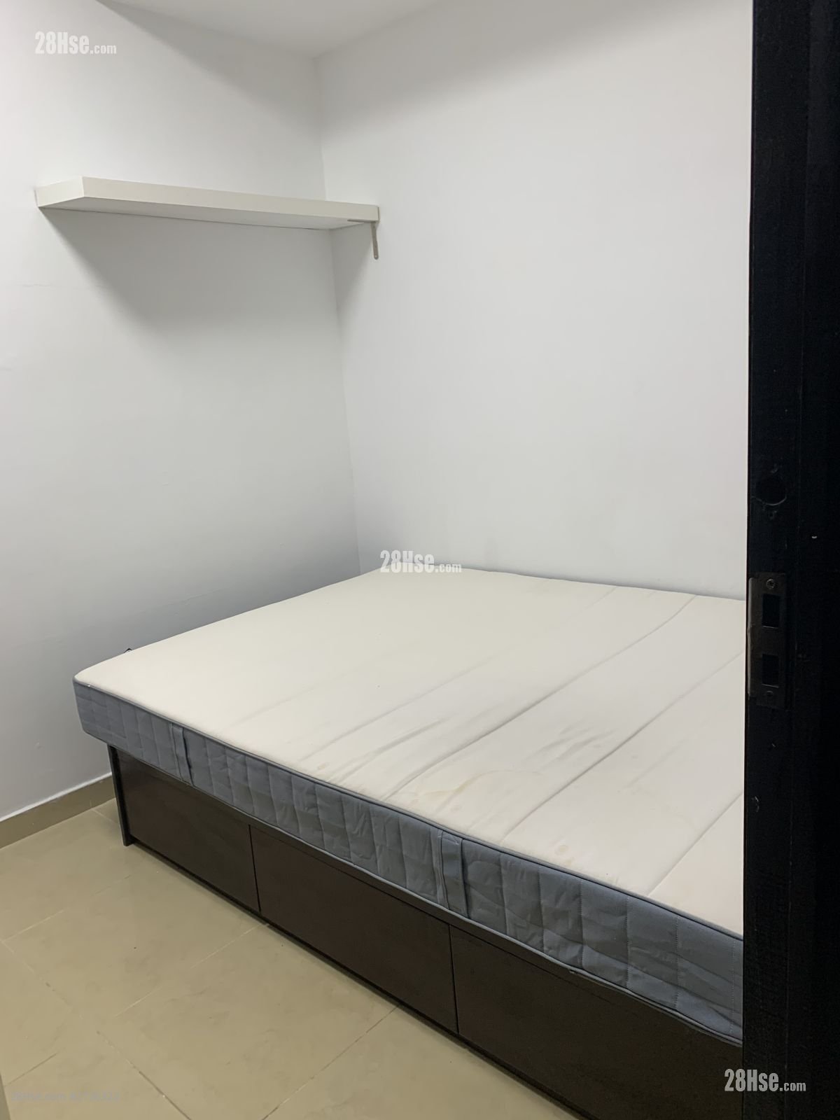 金巴利大廈 租盤 開放式間隔 , 1 浴室 120 平方呎 金巴利大廈 租盤 開放式間隔 , 1 浴室 120 平方呎