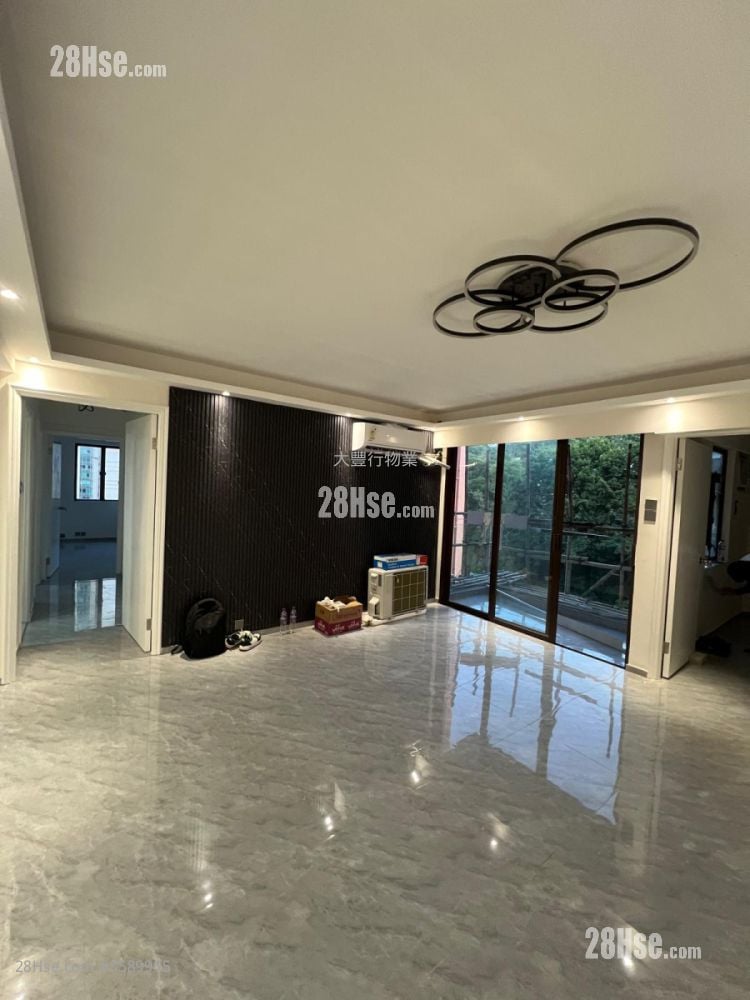 Everwell Garden Rental 4 Bedrooms 1,496 ft²