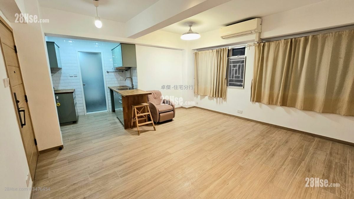 Lee Wo Building Sell Studio , 1 Bathroom 329 ft²