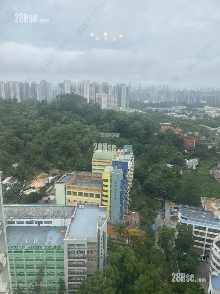 Yan Shing Court Sell 3 Bedrooms 554 ft² Yan Shing Court Sell 3 Bedrooms 554 ft²