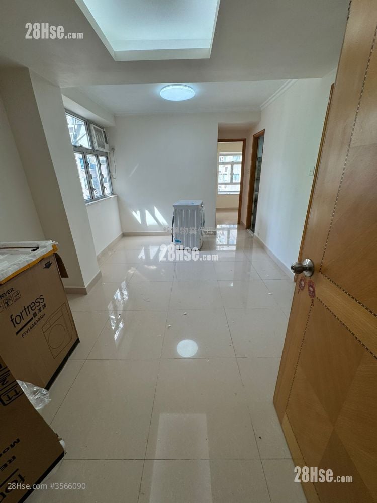 陽光廣場 租盤 3 房 , 1 浴室 384 平方呎 陽光廣場 租盤 3 房 , 1 浴室 384 平方呎