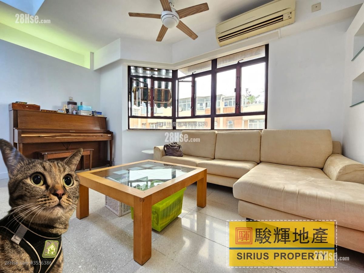 Arnold Gardens Sell 3 Bedrooms , 1 Bathroom 968 ft²