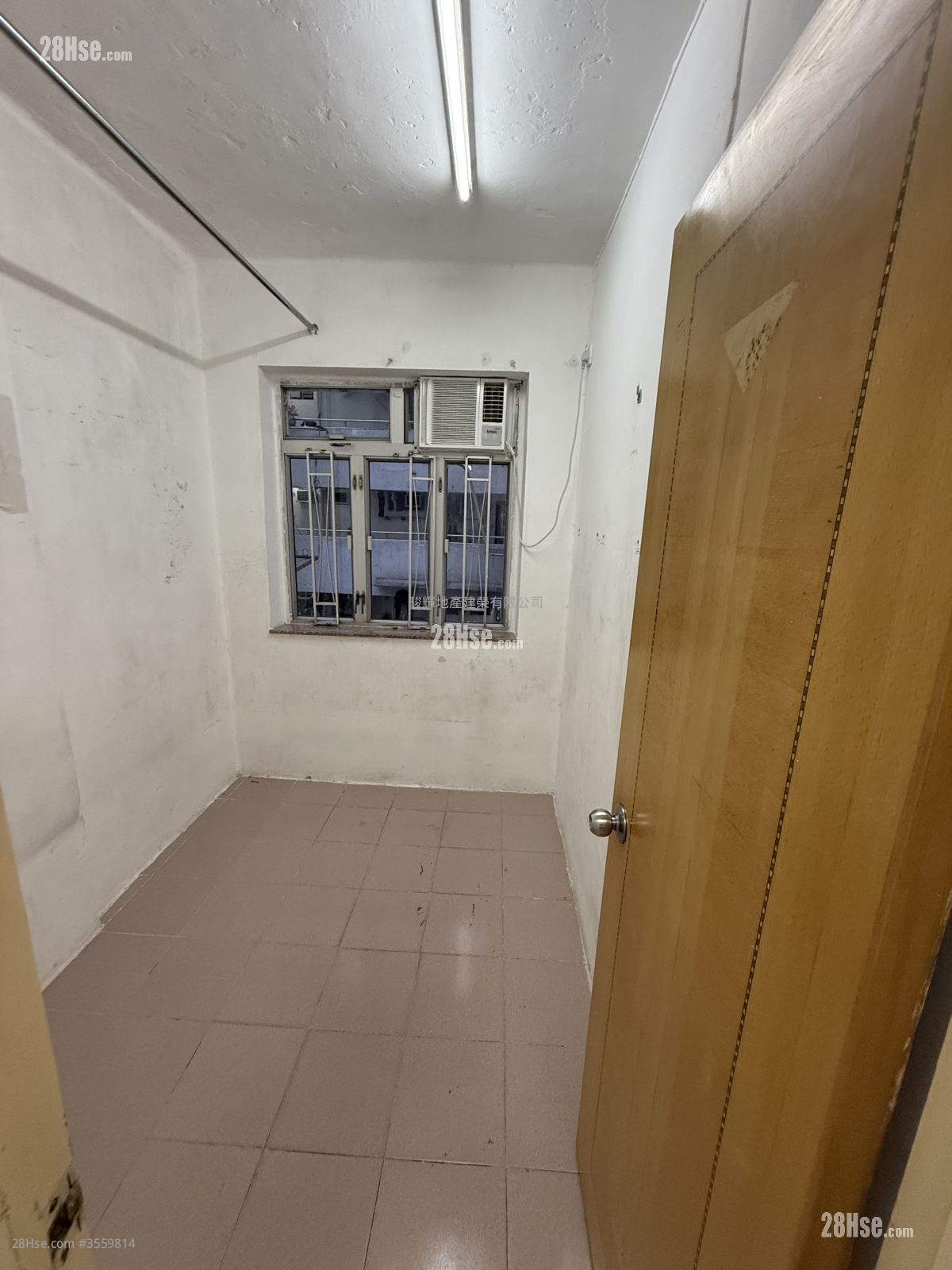 Kwong Yuen Building Sell 2 Bedrooms , 1 Bathroom 389 ft² Kwong Yuen Building Sell 2 Bedrooms , 1 Bathroom 389 ft²