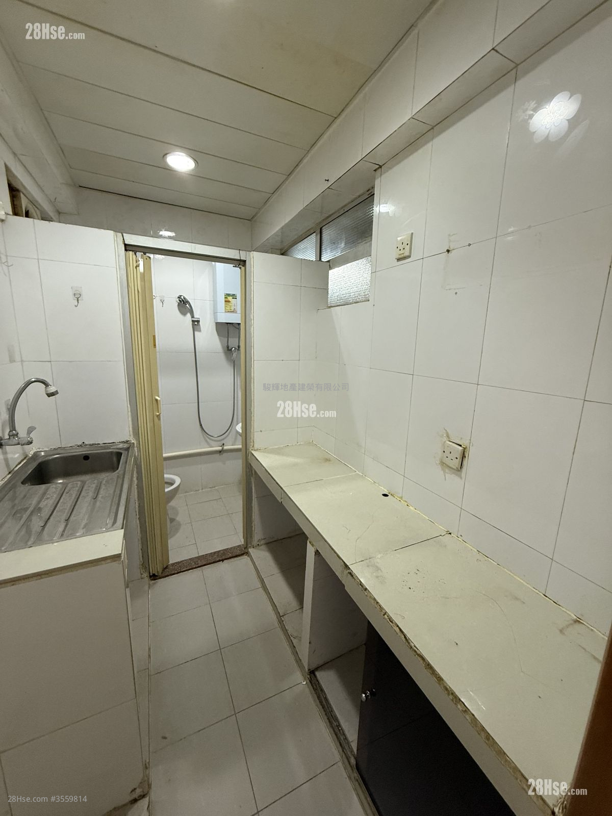 Kwong Yuen Building Sell 2 Bedrooms , 1 Bathroom 389 ft² Kwong Yuen Building Sell 2 Bedrooms , 1 Bathroom 389 ft²