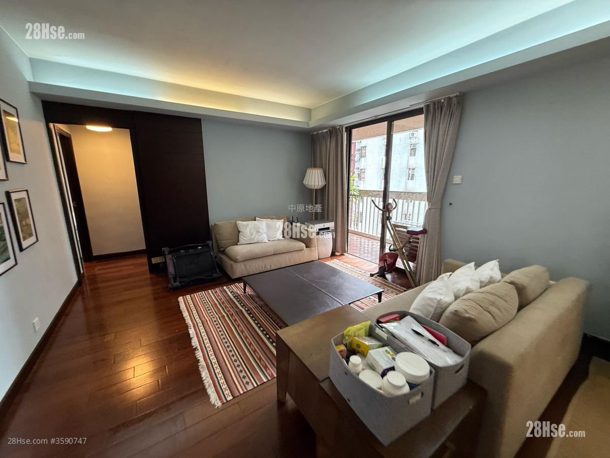 Dragon Court Sell 3 Bedrooms 1,143 ft²