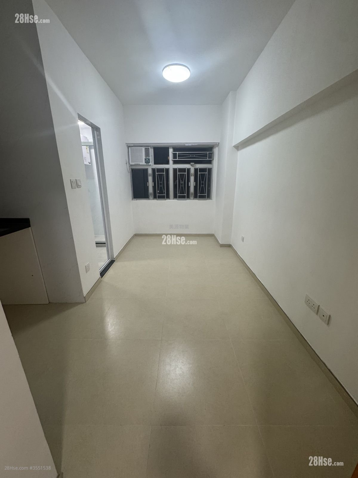 Wah Hing Building Rental Studio , 1 Bathroom