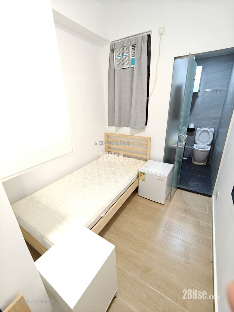 Leigyinn Building Rental Studio , 1 Bathroom 120 ft²