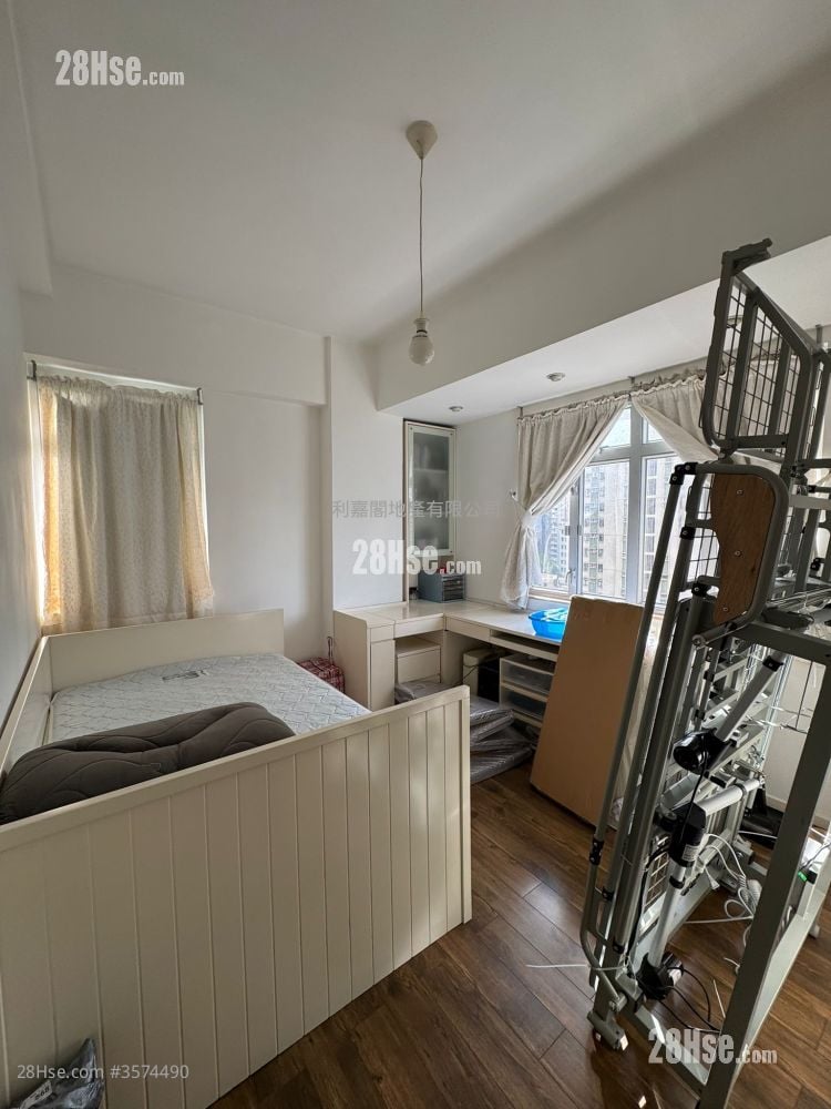 Grand Hacienda Sell 3 Bedrooms , 2 Bathrooms 1,109 ft² Grand Hacienda Sell 3 Bedrooms , 2 Bathrooms 1,109 ft²