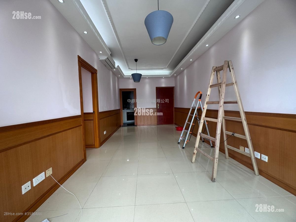 Vision City Rental 4 Bedrooms , 3 Bathrooms 827 ft²