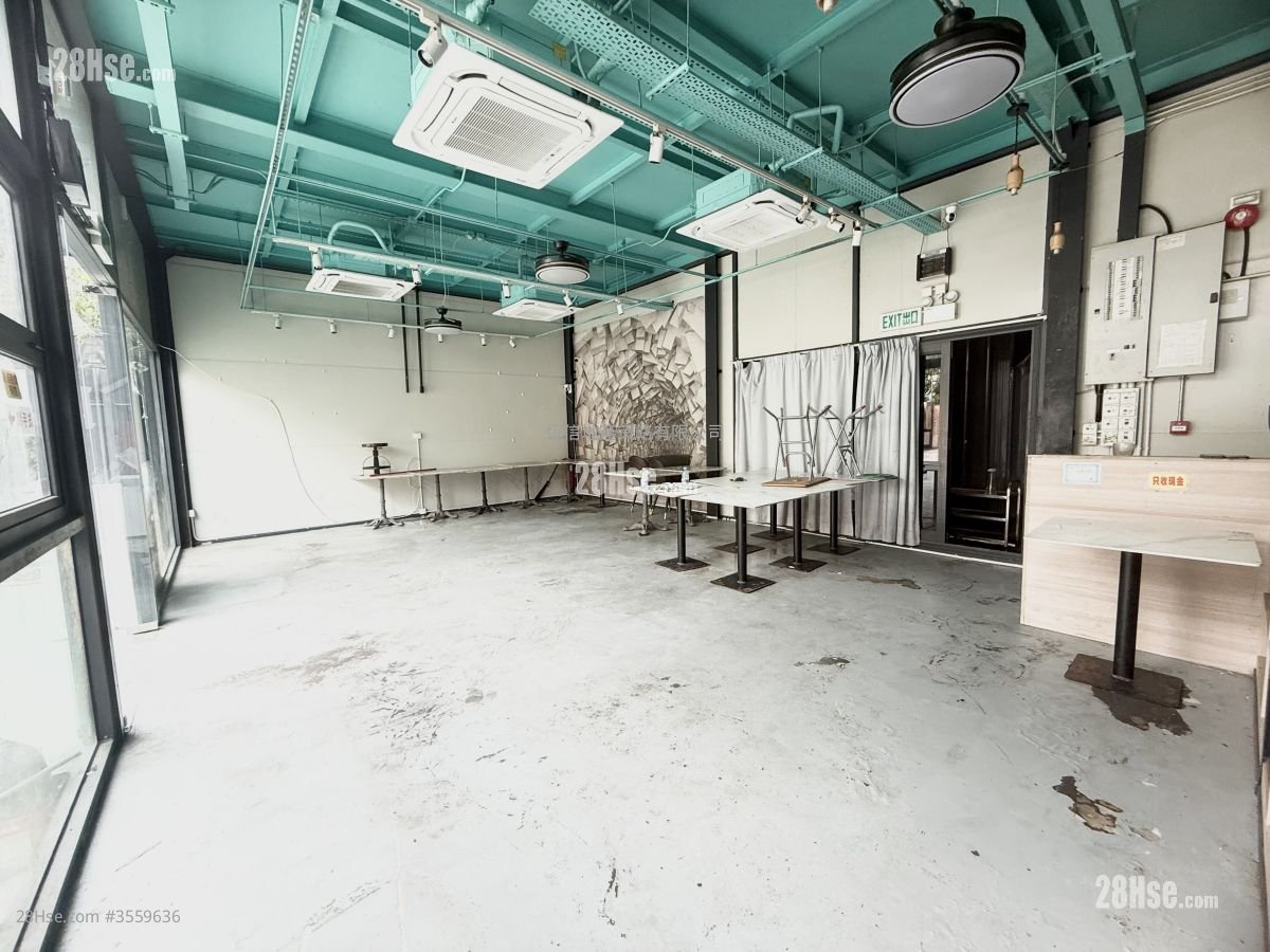Land Rental 800 ft² Land Rental 800 ft²