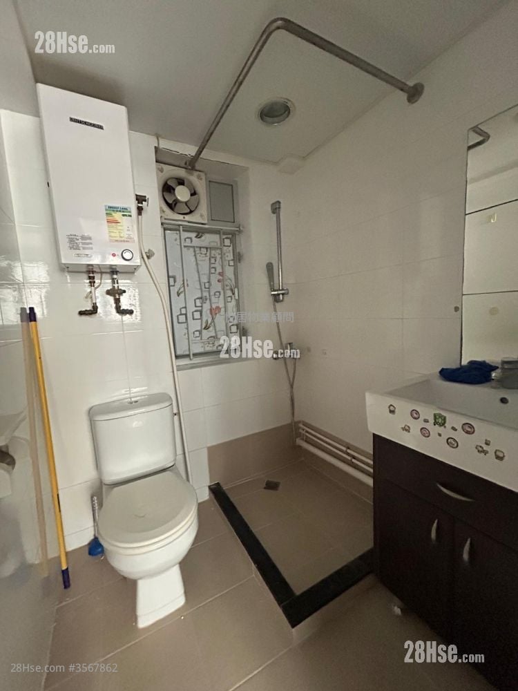Tai Hong House Sell 2 Bedrooms , 1 Bathroom 311 ft² Tai Hong House Sell 2 Bedrooms , 1 Bathroom 311 ft²