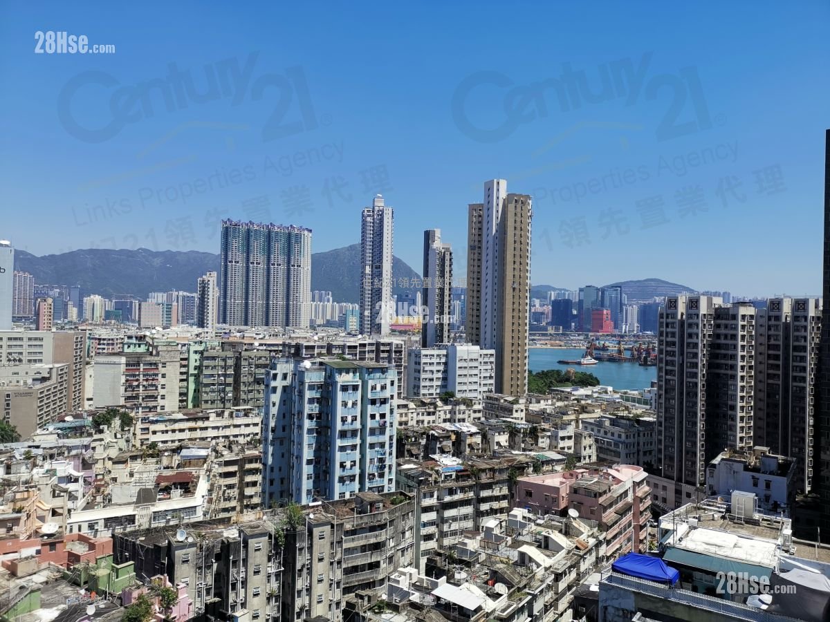 Axis Rental Studio , 1 Bathroom 247 ft²