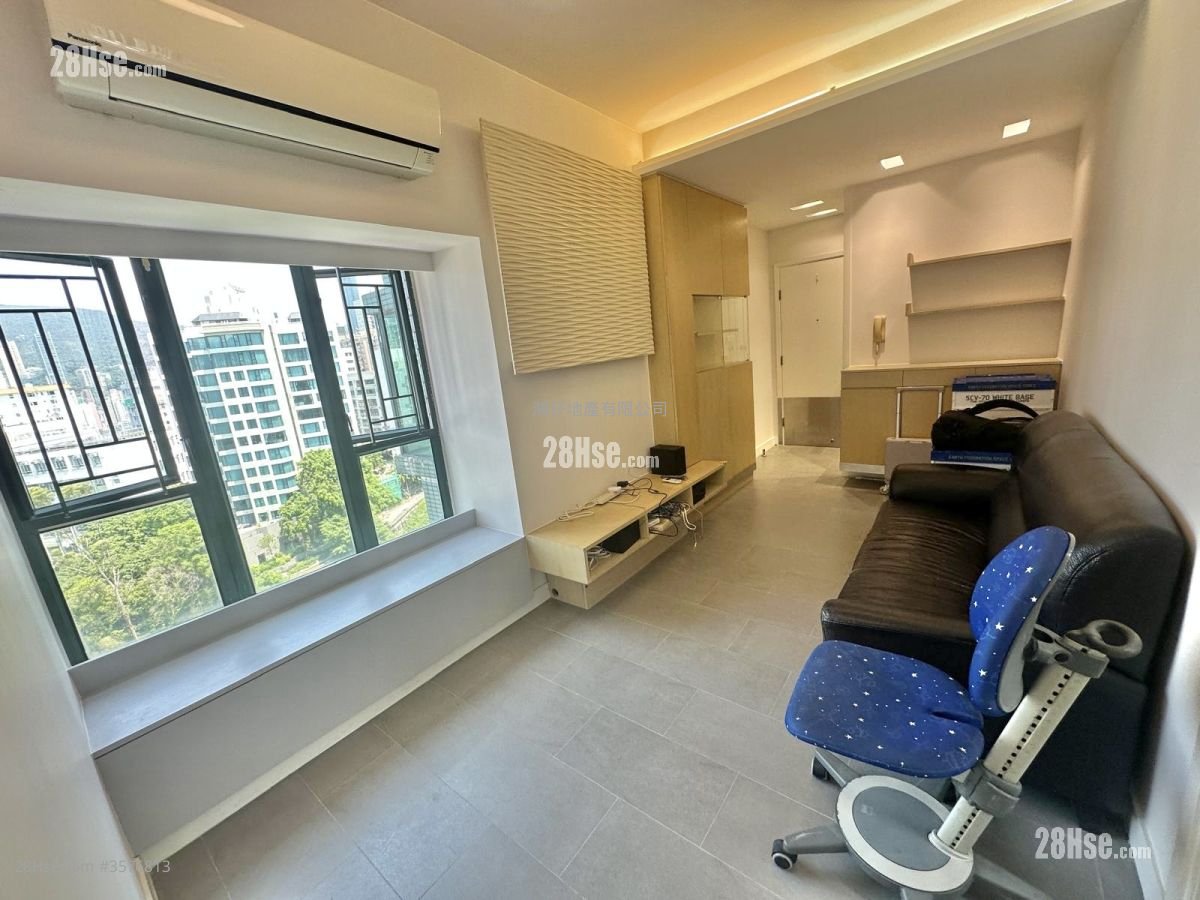 Brilliant Court Sell 2 Bedrooms , 1 Bathroom 405 ft²