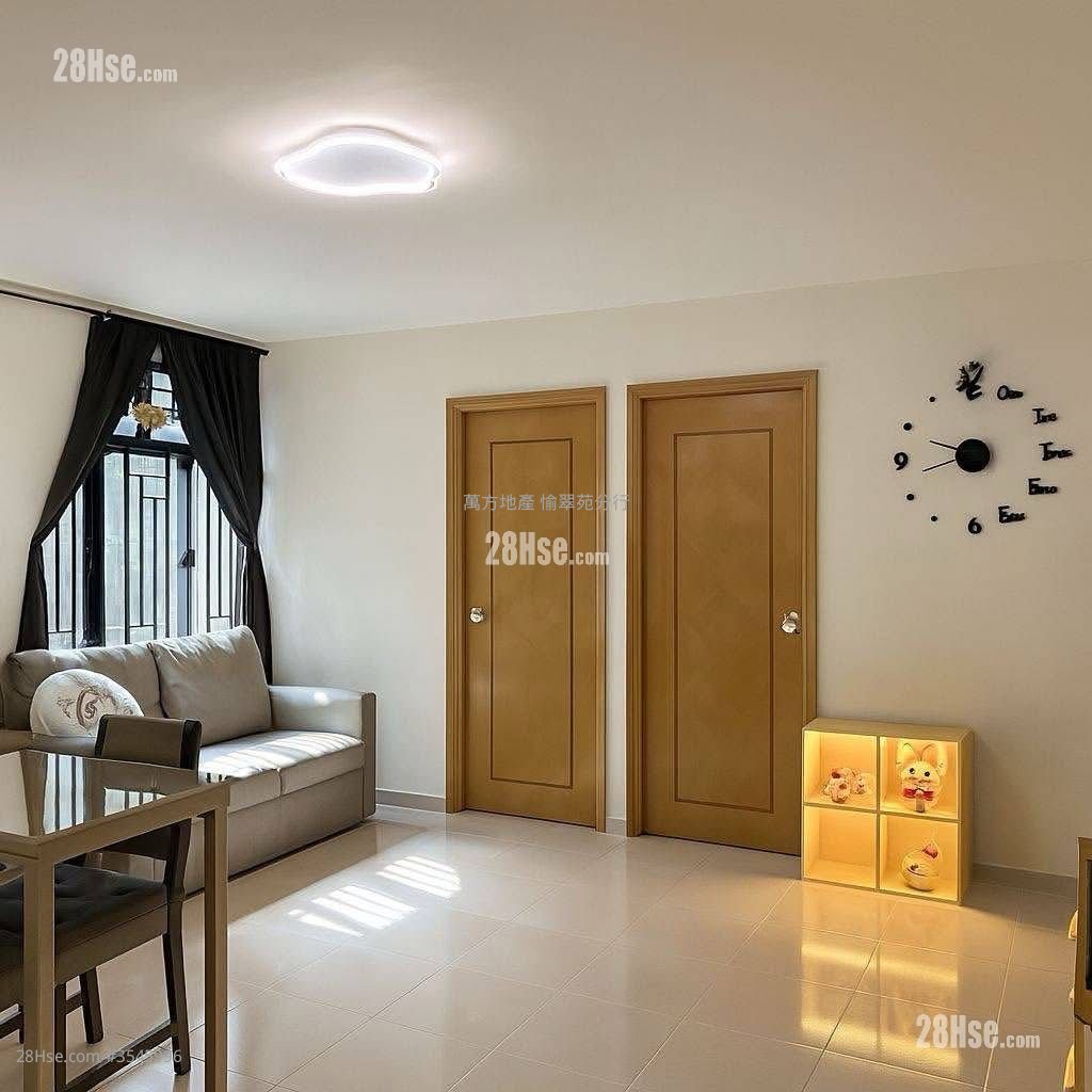 Yue Shing Court Sell 3 Bedrooms , 1 Bathroom 521 ft²