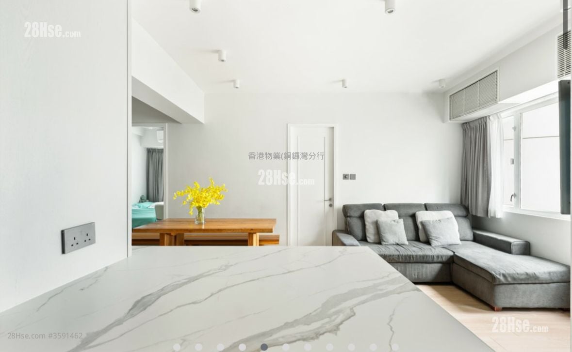 Yue King Building Rental 2 Bedrooms , 1 Bathroom 762 ft²