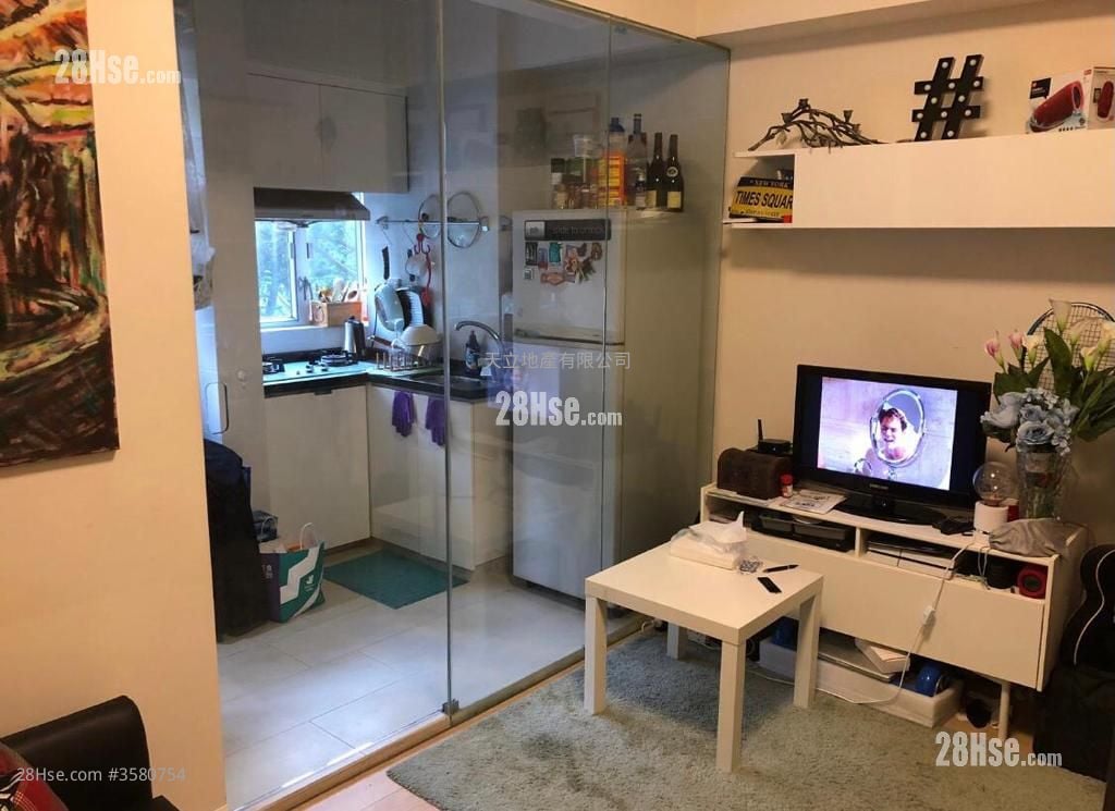 Lai Yan Lau Sell 1 Bedroom , 1 Bathroom 328 ft²