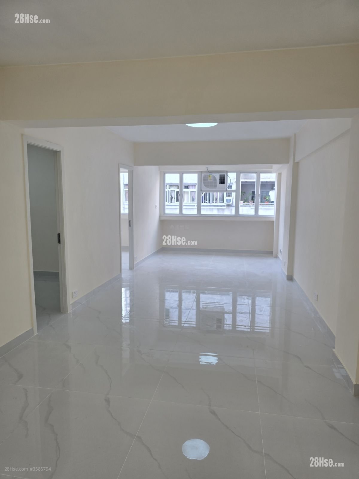 Grosvenor House Rental 3 Bedrooms , 2 Bathrooms 878 ft²