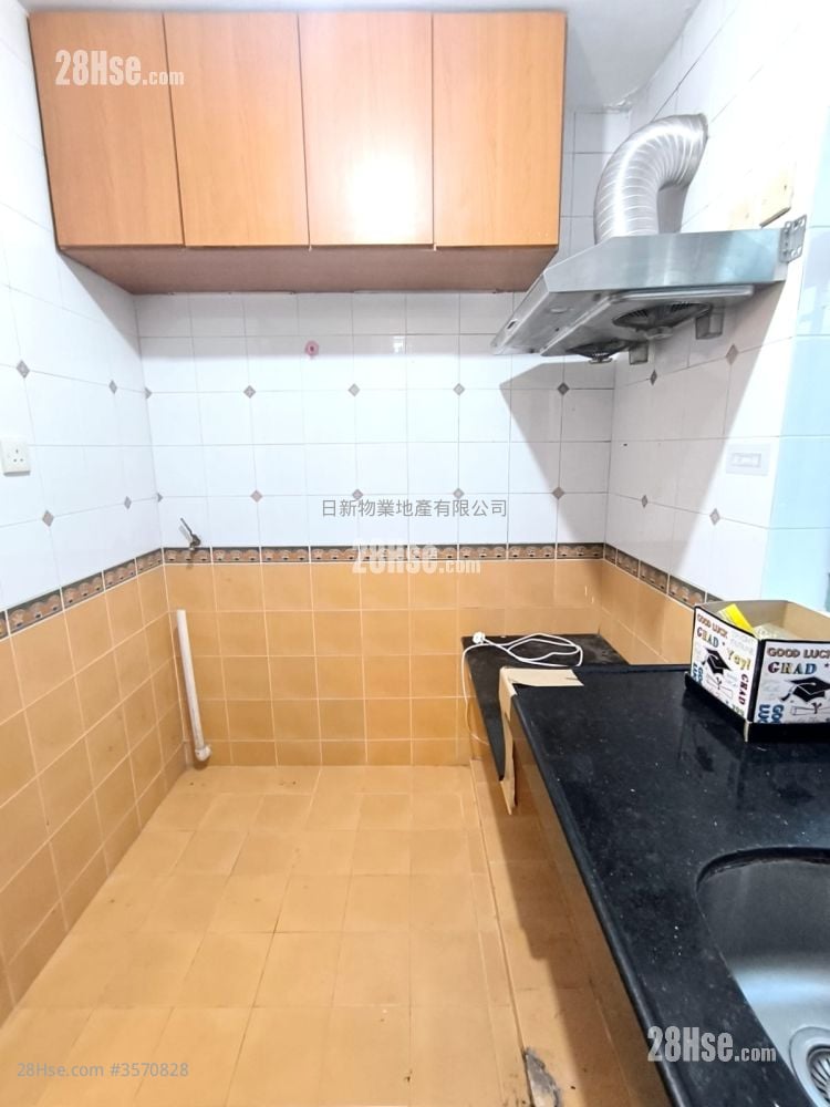 村屋 租盤 3 房 , 1 浴室 700 平方呎 村屋 租盤 3 房 , 1 浴室 700 平方呎