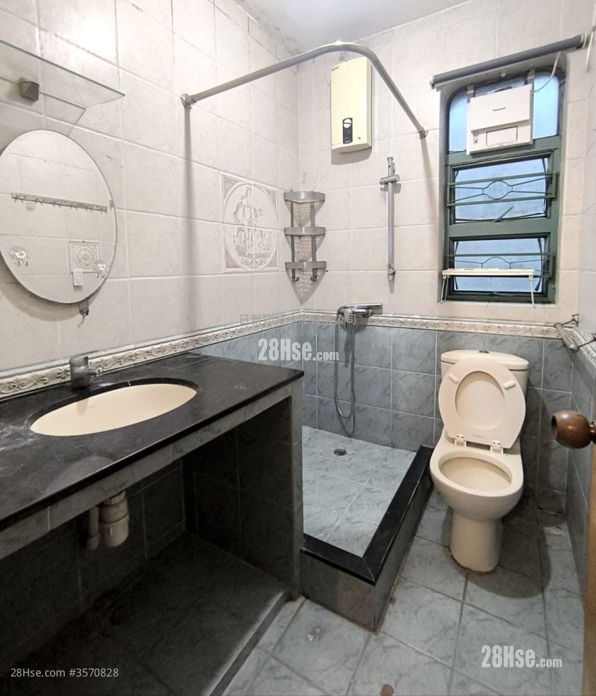 村屋 租盤 3 房 , 1 浴室 700 平方呎 村屋 租盤 3 房 , 1 浴室 700 平方呎