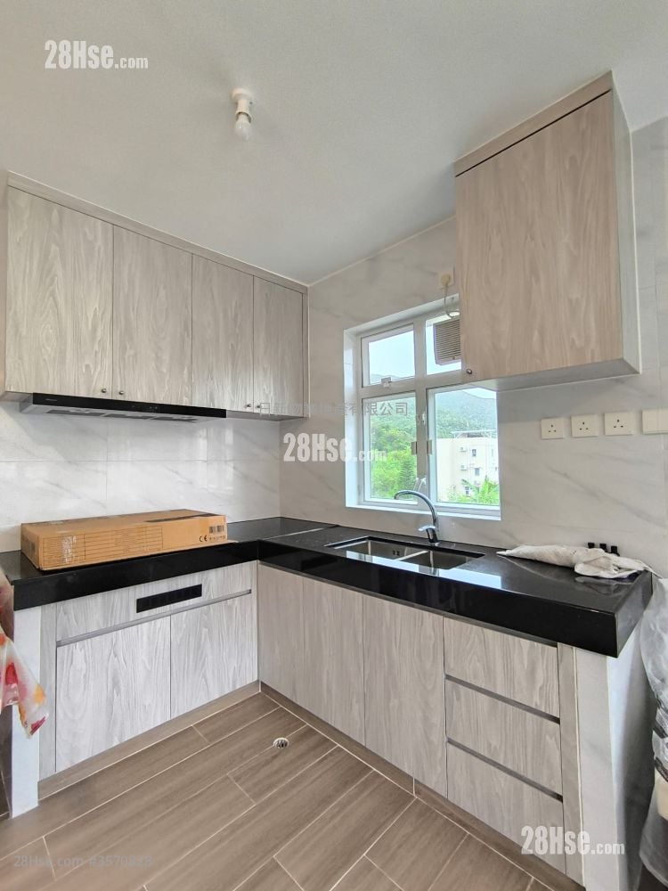 村屋 租盤 3 房 , 1 浴室 700 平方呎 村屋 租盤 3 房 , 1 浴室 700 平方呎