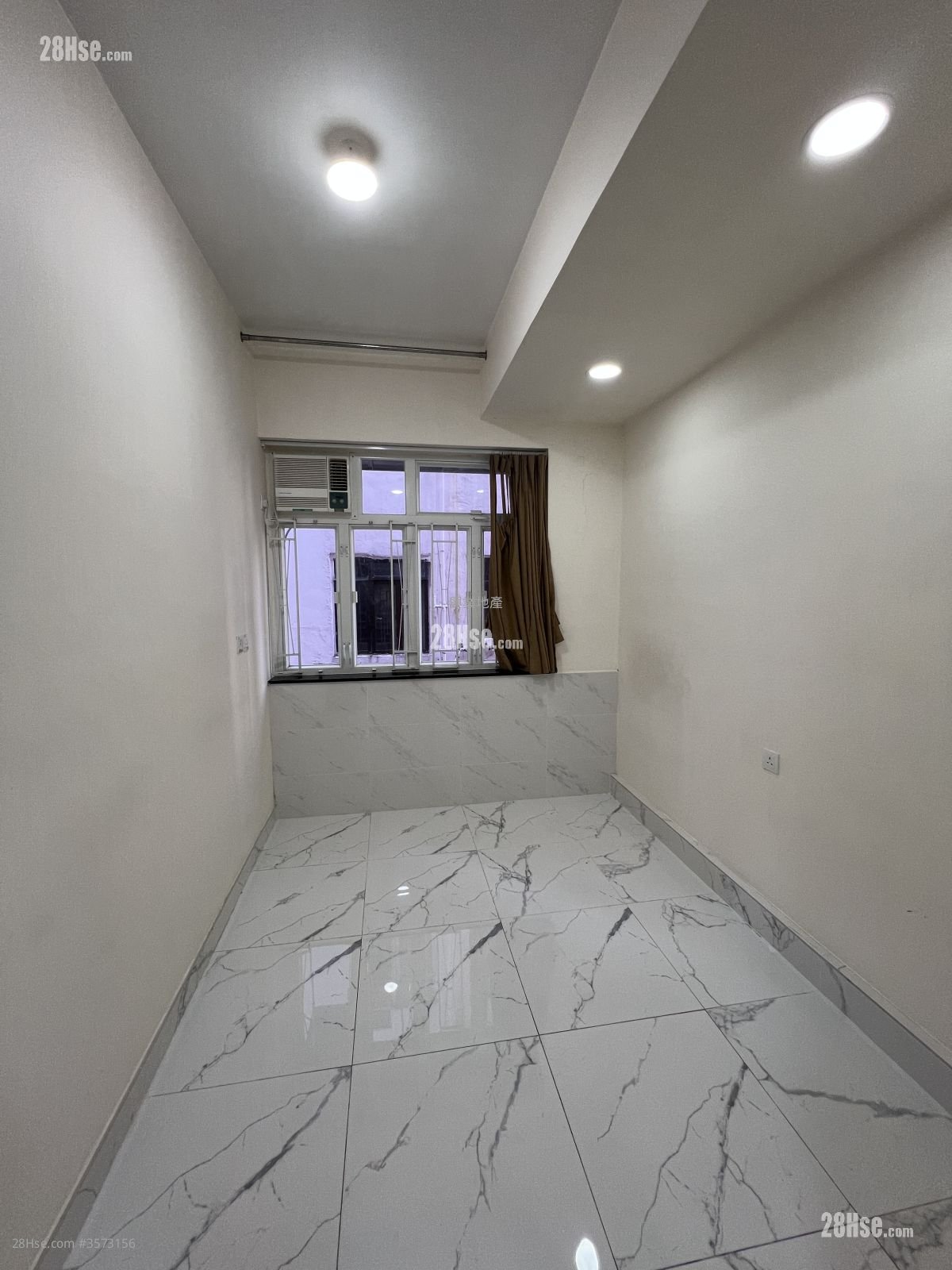 Tai Hing Building Rental Studio , 1 Bathroom 110 ft²