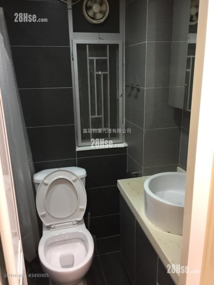 Hong Kong Garden Sell 2 Bedrooms , 1 Bathroom 536 ft² Hong Kong Garden Sell 2 Bedrooms , 1 Bathroom 536 ft²