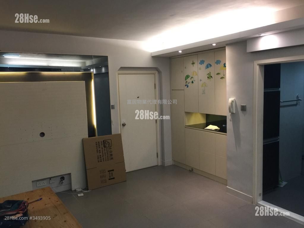 Hong Kong Garden Sell 2 Bedrooms , 1 Bathroom 536 ft² Hong Kong Garden Sell 2 Bedrooms , 1 Bathroom 536 ft²