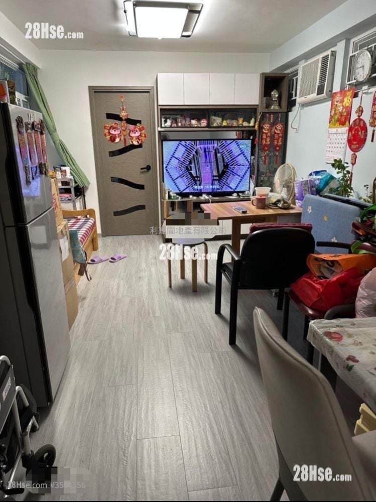 顺欣花园 售盘 3 房 583 平方尺